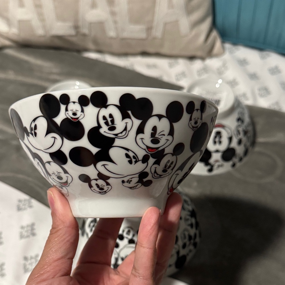 All Over Mickey Mouse - Dessert Bowls (4)